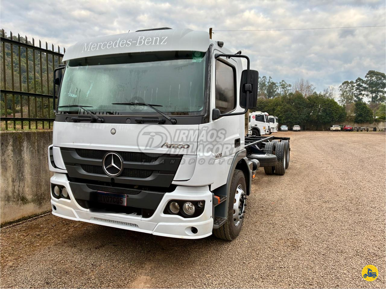 CAMINHAO MERCEDES-BENZ MB 2429 Chassis Truck 6x2 Irmãos Dalacorte - Transportes VILA MARIA RIO GRANDE DO SUL RS